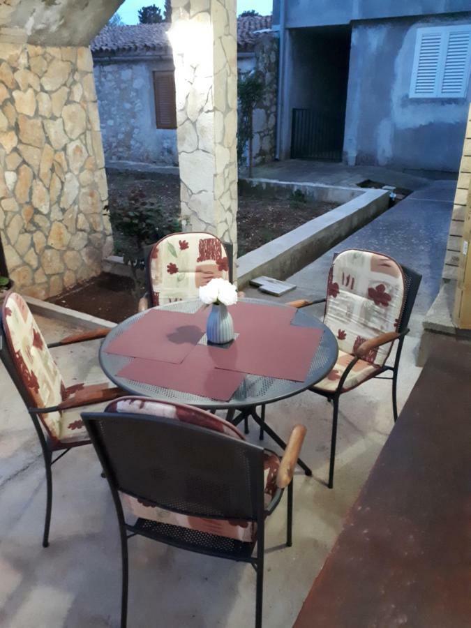 Apartment Vito Ugljan Exterior foto